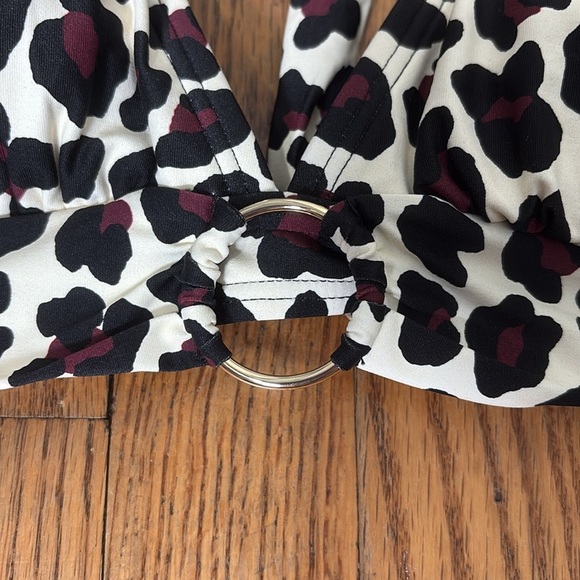 Michael Kors Ruby Ring Halter Bikini Top size XS NWT leopard print - Picture 4 of 6